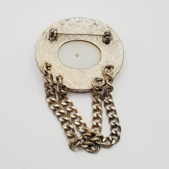 Vintage Gold Tone With White Cabochon Chain Swag Brooch Pin - Picture 3 of 4